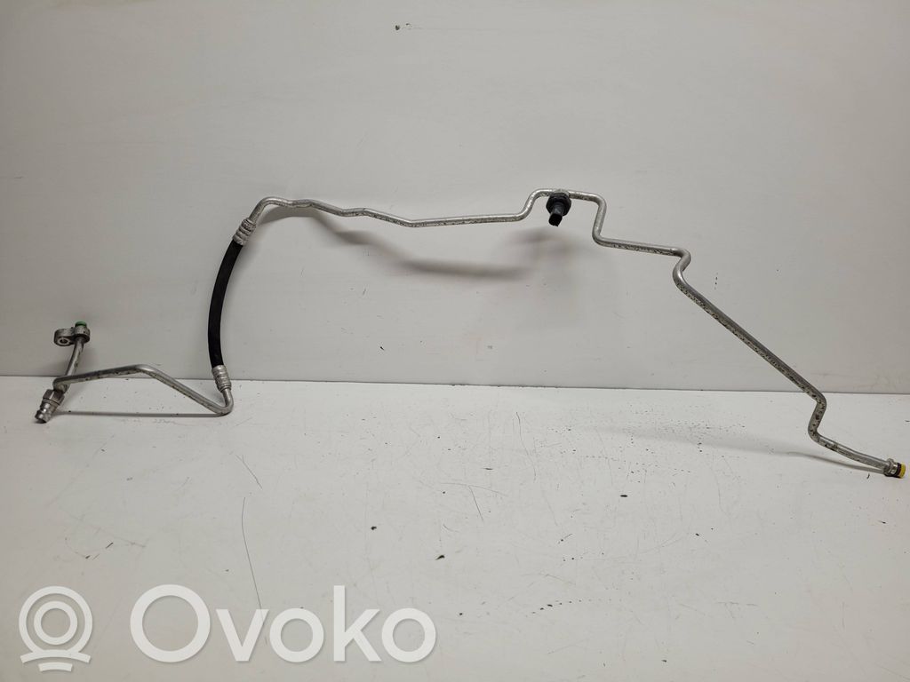 BMW 5 E60 E61 Ilmastointilaitteen putki (A/C) 