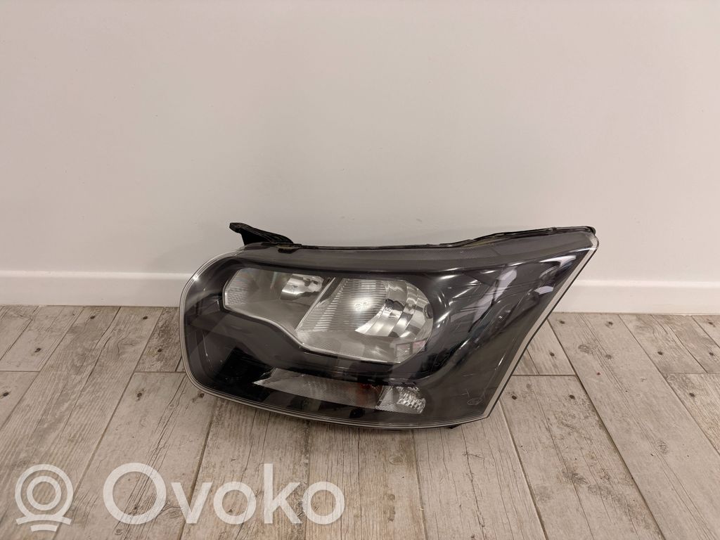 Ford Transit VII Headlight/headlamp 