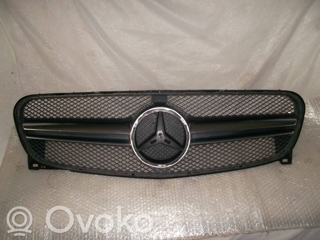 Mercedes-Benz GLA W156 X156 Maskownica / Grill / Atrapa górna chłodnicy 