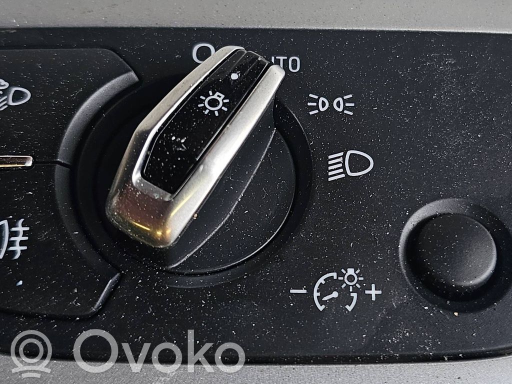 Light switch   4M0941531AA,101372280