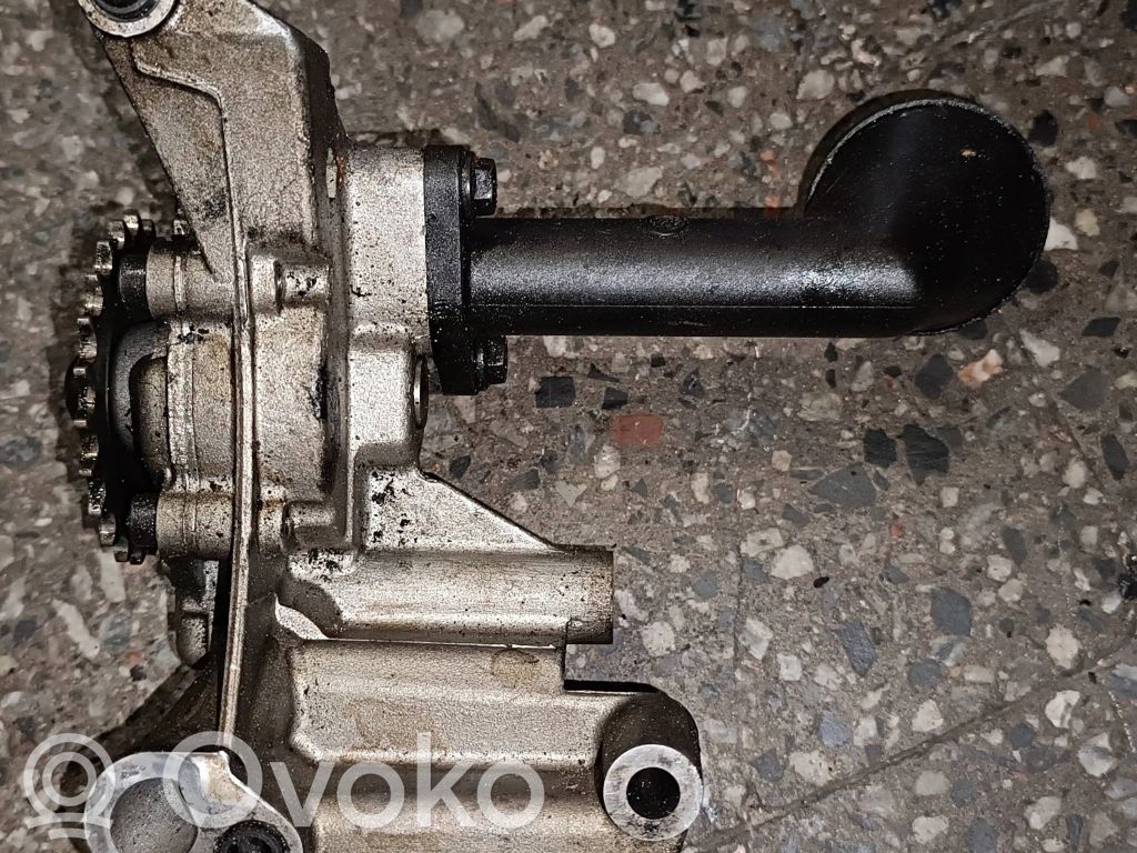 Volkswagen Caddy Öljypumppu 