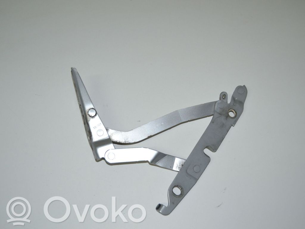 Audi A4 S4 B6 8E 8H Tailgate/trunk/boot hinge 