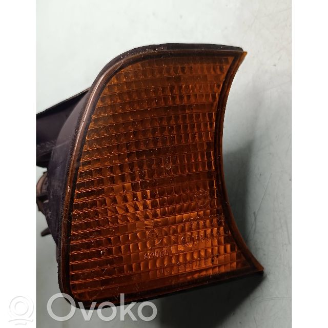 Front indicator light   1384034