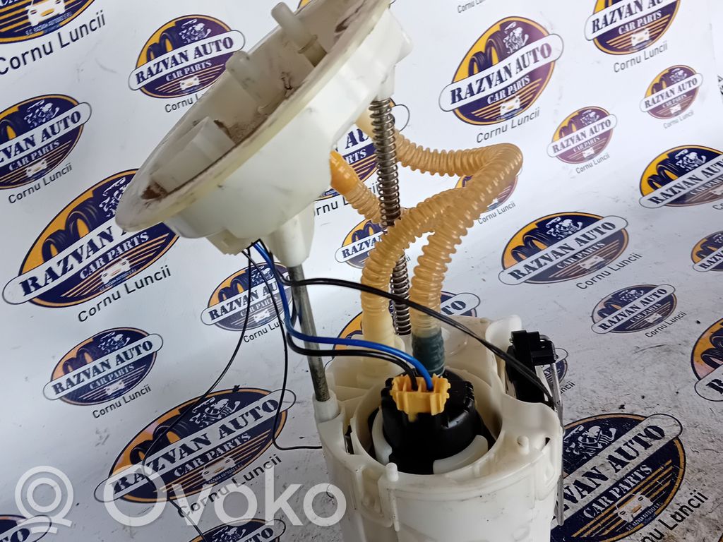 Bomba interna de combustible   Q97211270027,Q97211270027