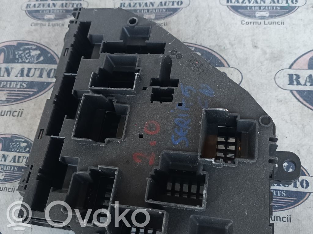 Saugiklių blokas   9252813,10002,925281301