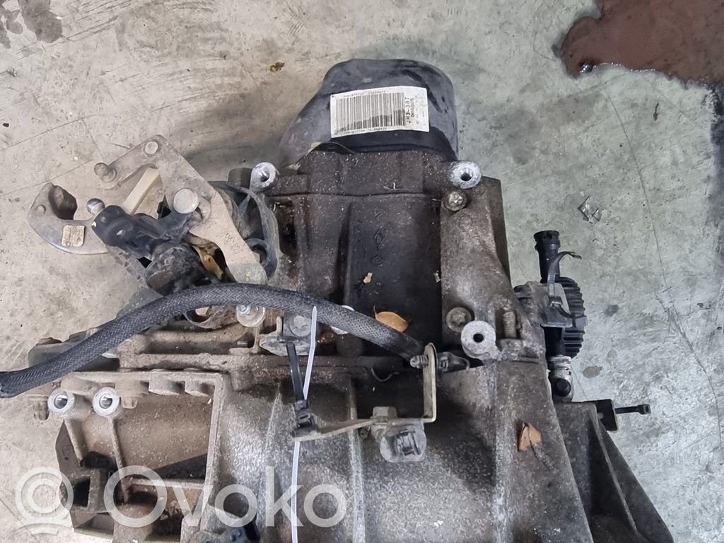 Dacia Sandero Scatola del cambio manuale a 5 velocità 