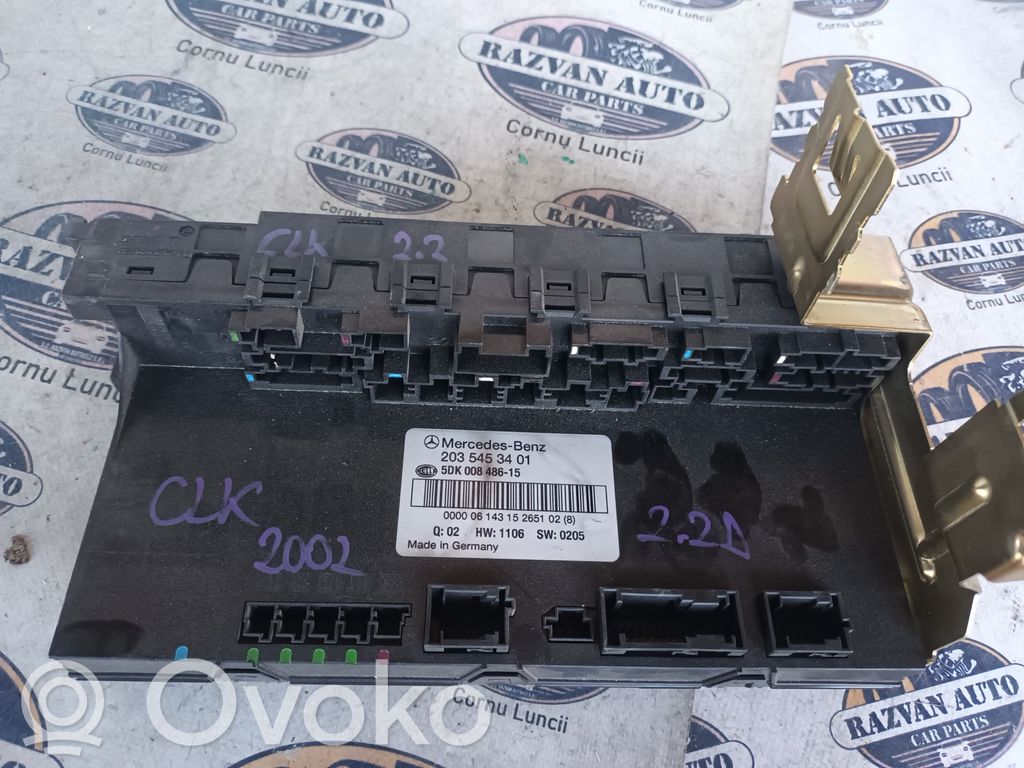 Mercedes-Benz  CLE C236 Módulo de fusible 