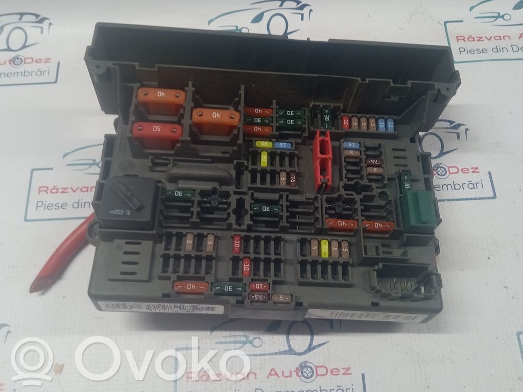 Блок предохранителей   911944603,20329,911944603
