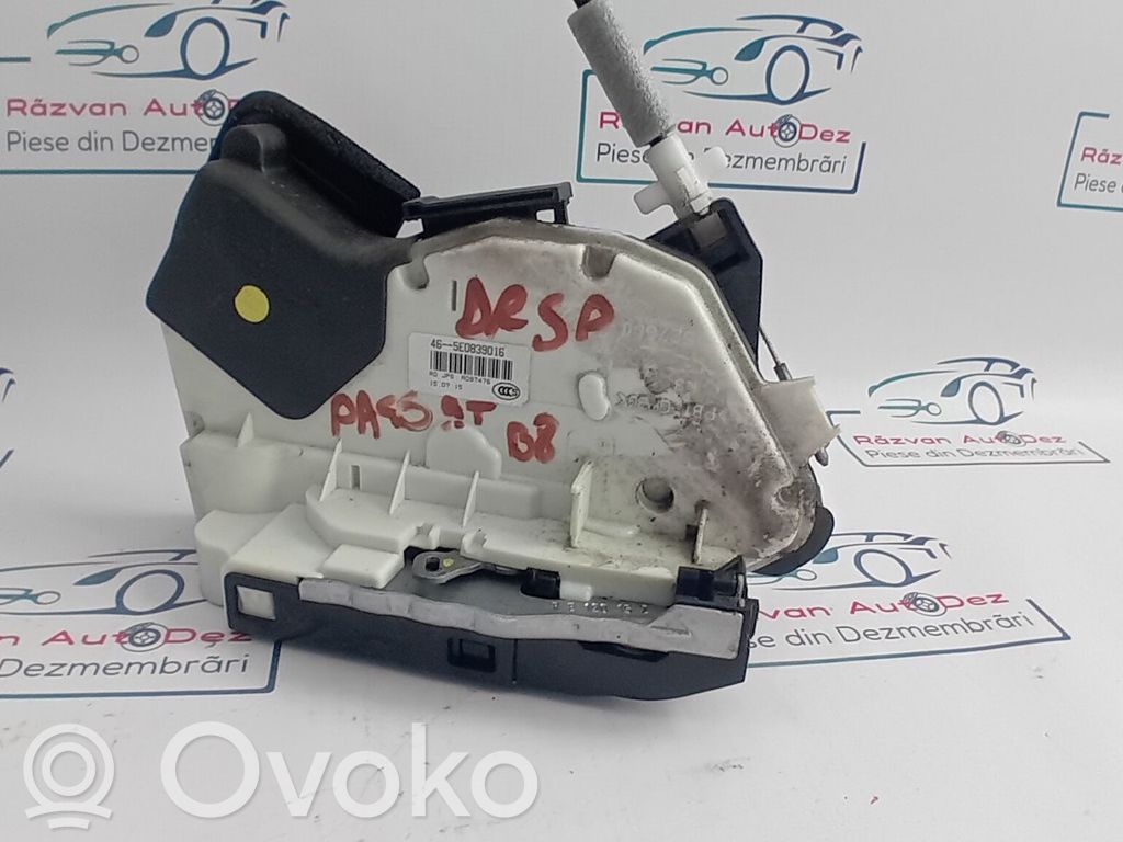 Volkswagen PASSAT B8 Zamek drzwi tylnych 