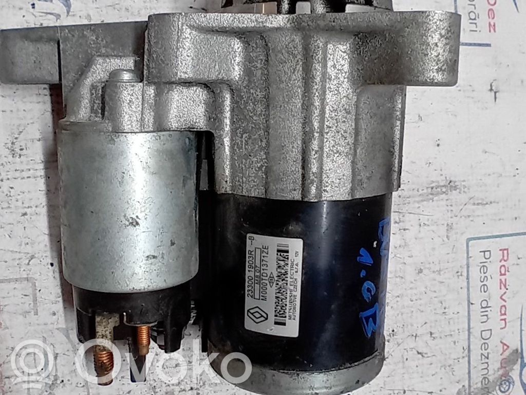 Dacia Duster Starter motor 