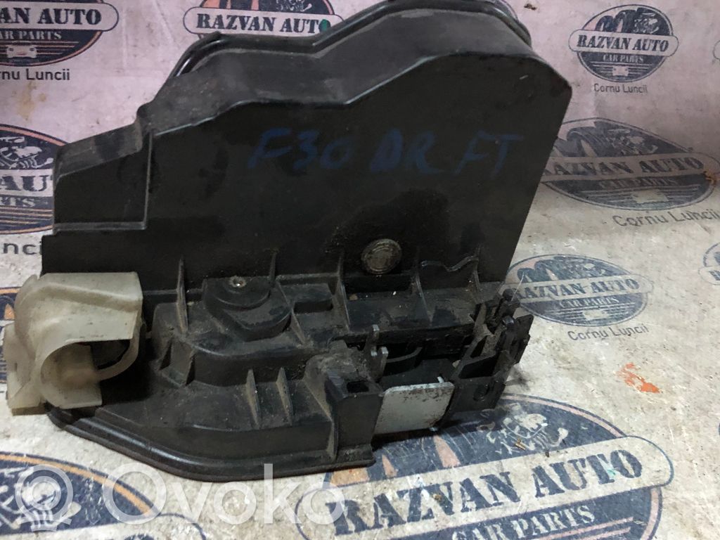 BMW 3 F30 F35 F31 Zamek drzwi przednich 