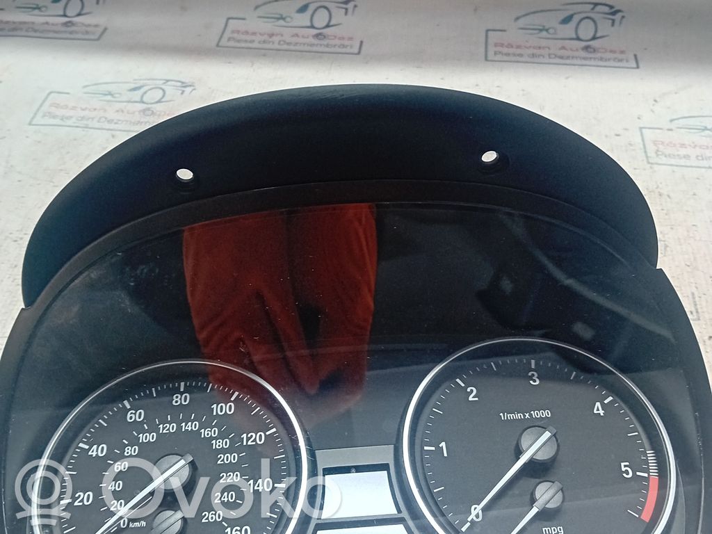 BMW X1 E84 Speedometer (instrument cluster) 