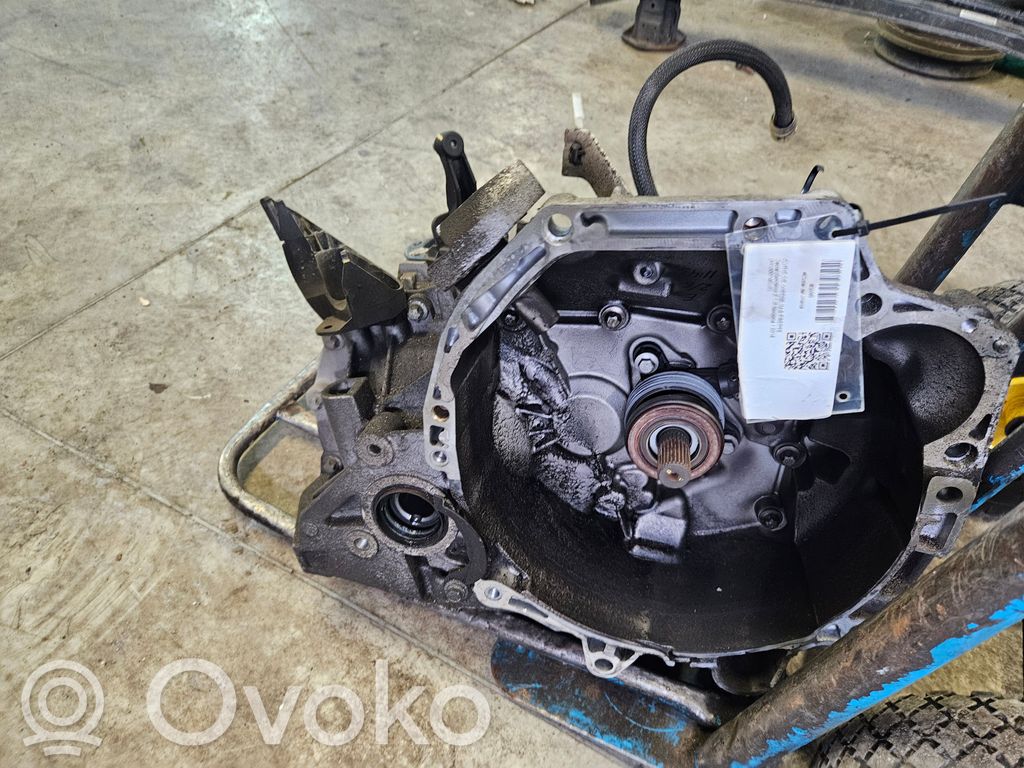 Dacia Sandero Scatola del cambio manuale a 5 velocità 