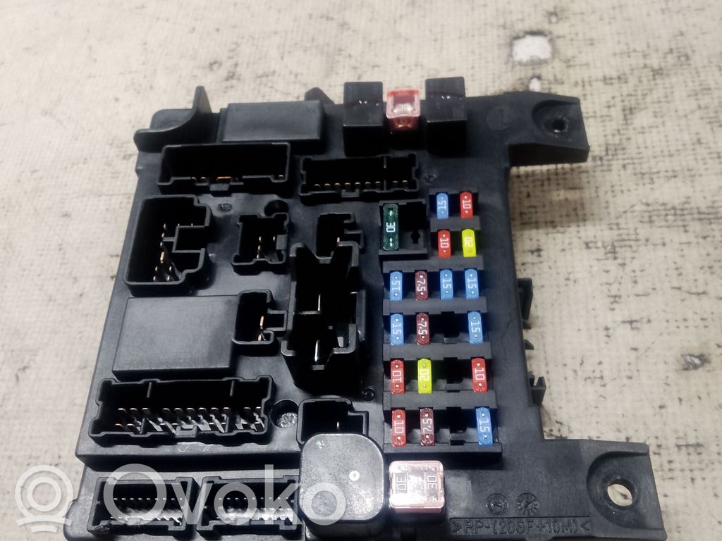 Módulo de fusible   8637A643,44110,51945J238,8637A643