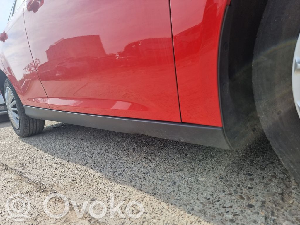 Ford Focus Marche-pied avant 