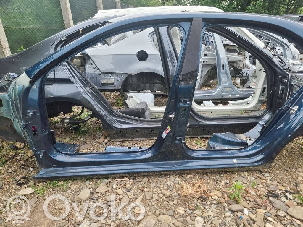 Skoda Rapid (120G, 130G, 135G) Etukynnys (korin osa) 