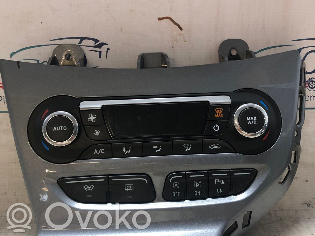 Ford Focus Panel klimatyzacji 