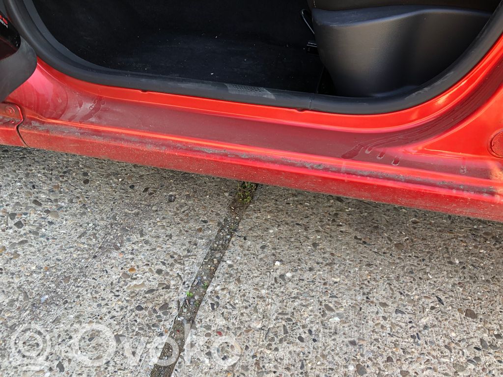 Renault Clio IV Listón delantero (repuesto de carrocería) 