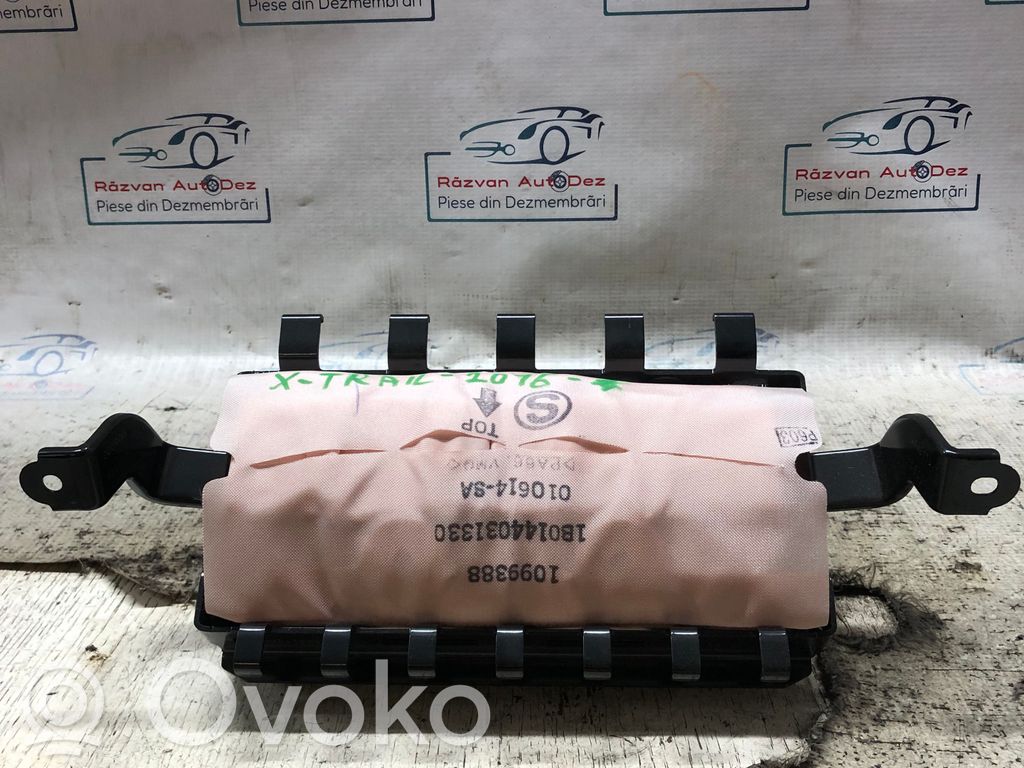 Nissan X-Trail T30 Airbag de passager 