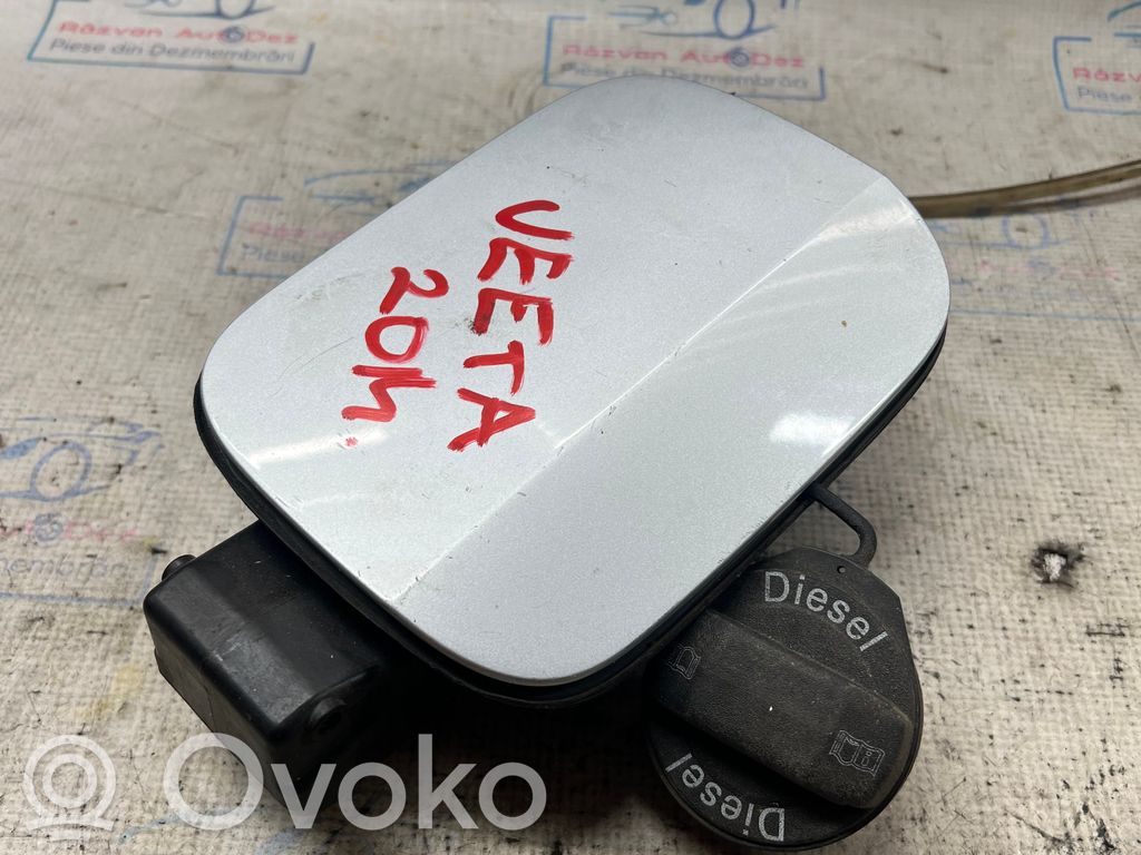Volkswagen Jetta I Tapón del depósito de combustible 