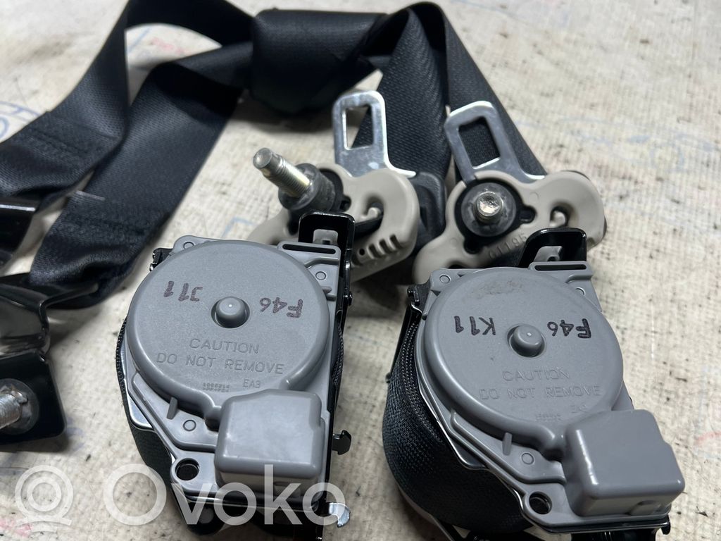 Nissan X-Trail T30 Set of seat belts 