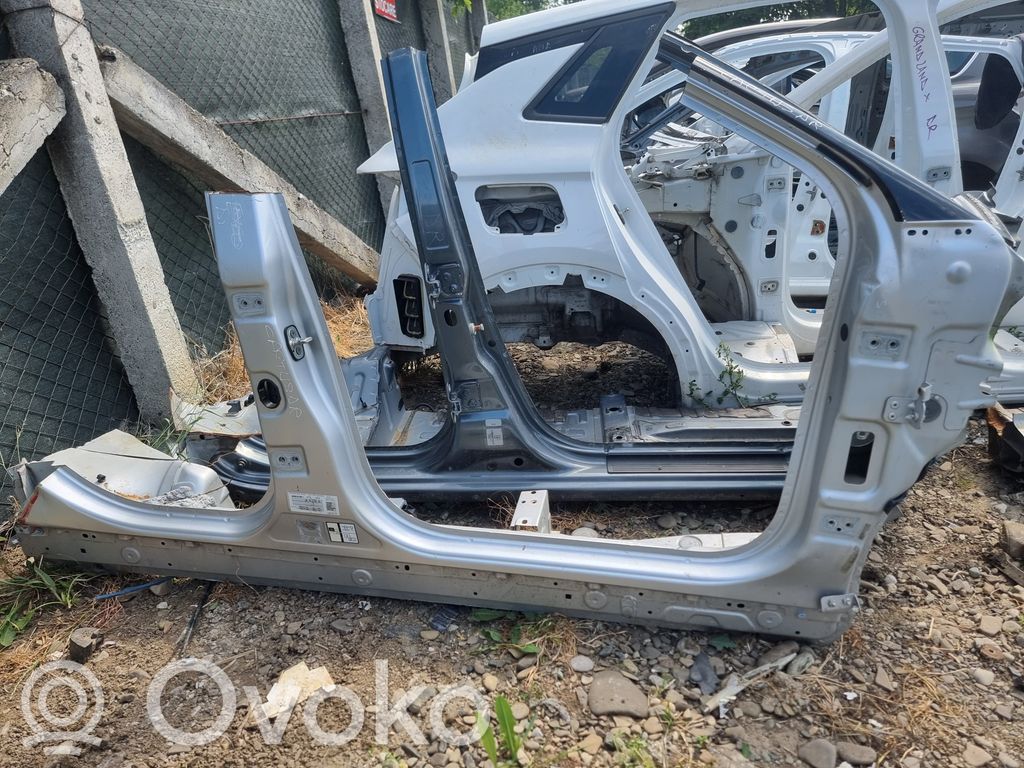 Citroen C4 Cactus Priekinis slenkstis (kėbulo dalis) 