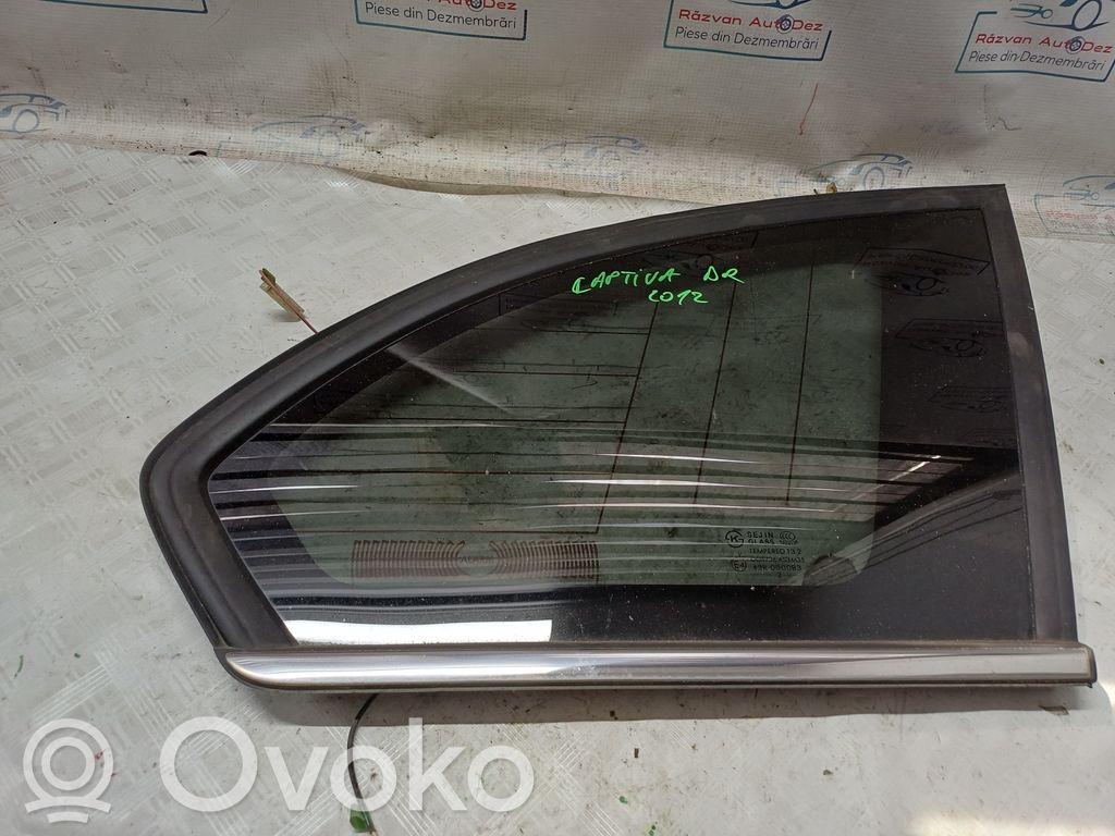 Chevrolet Captiva Rear side window 