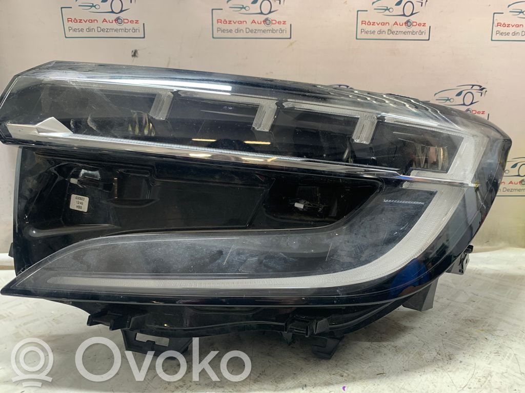 Headlight/headlamp   CUPRINDERIRUPTE