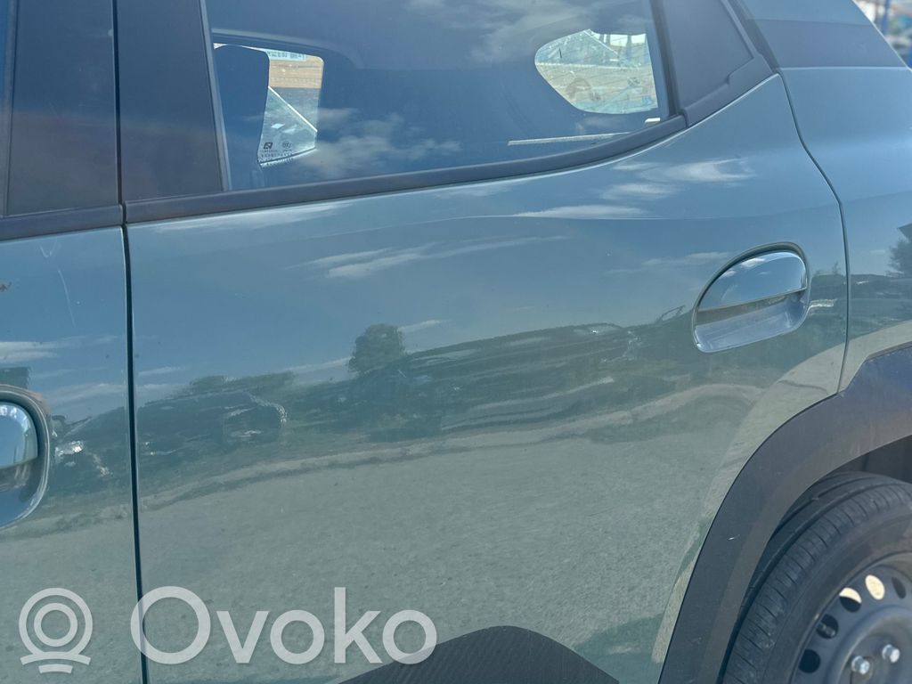 Rear door