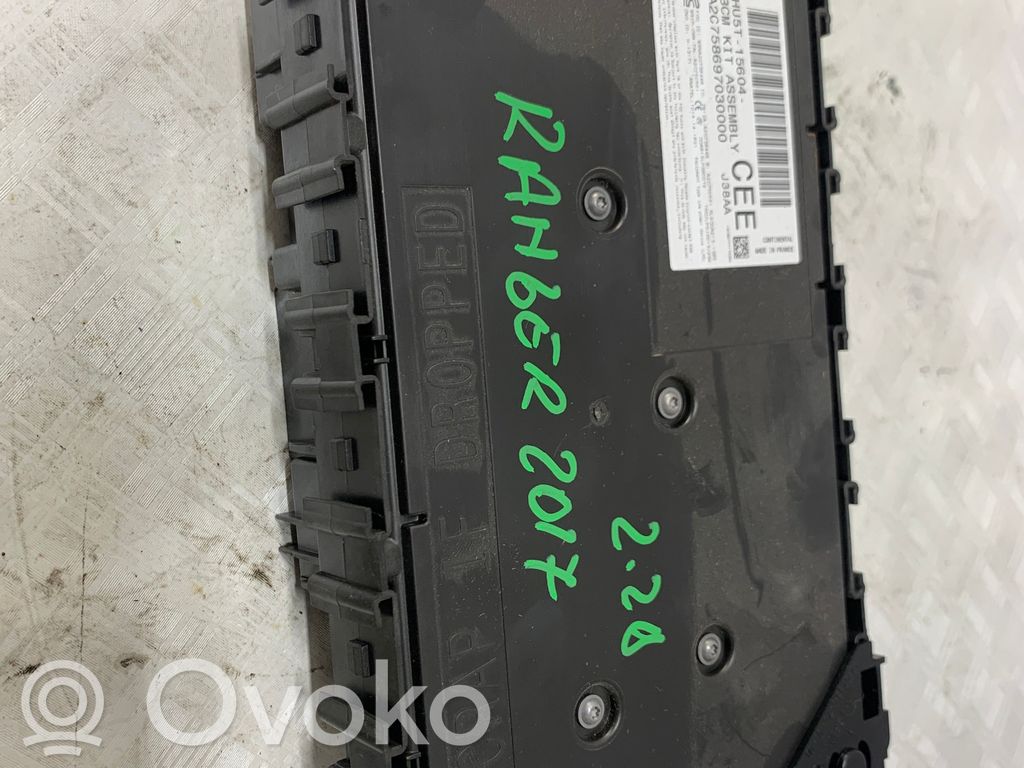 Module de fusibles   A2C758697030000