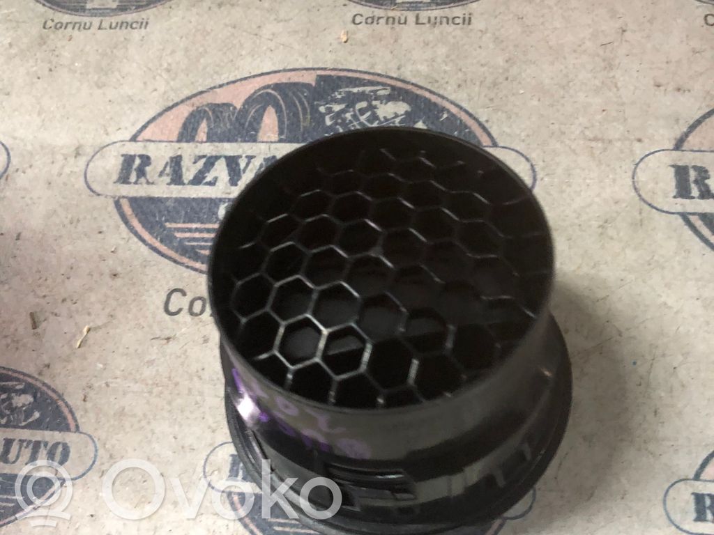 Dacia Duster Air vent grill in roof 