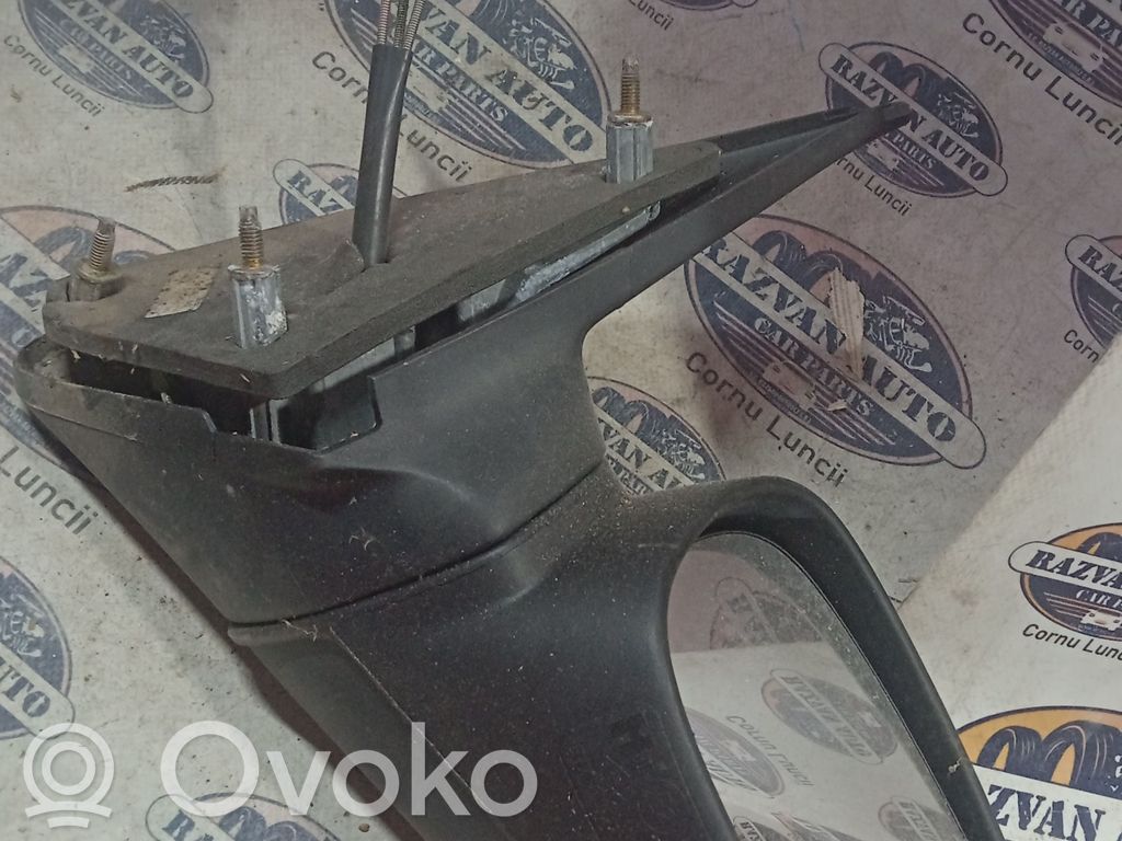 Renault Clio I Front door electric wing mirror 