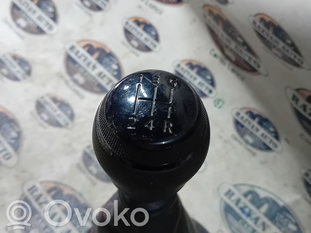Dacia Duster Механизм переключения передач 