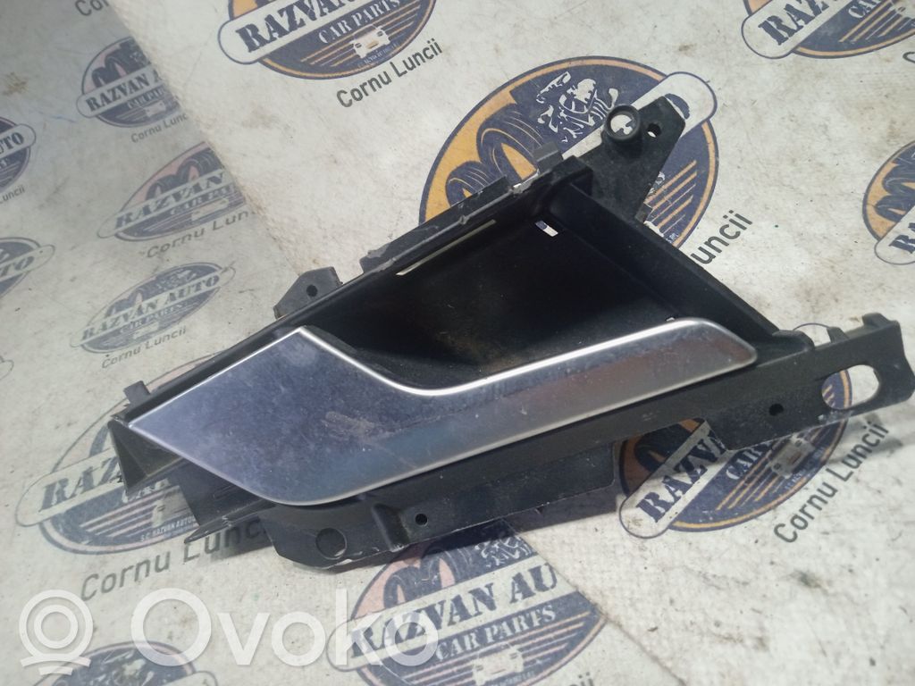 Audi A4 S4 B9 Klamka wewnętrzna drzwi przednich 