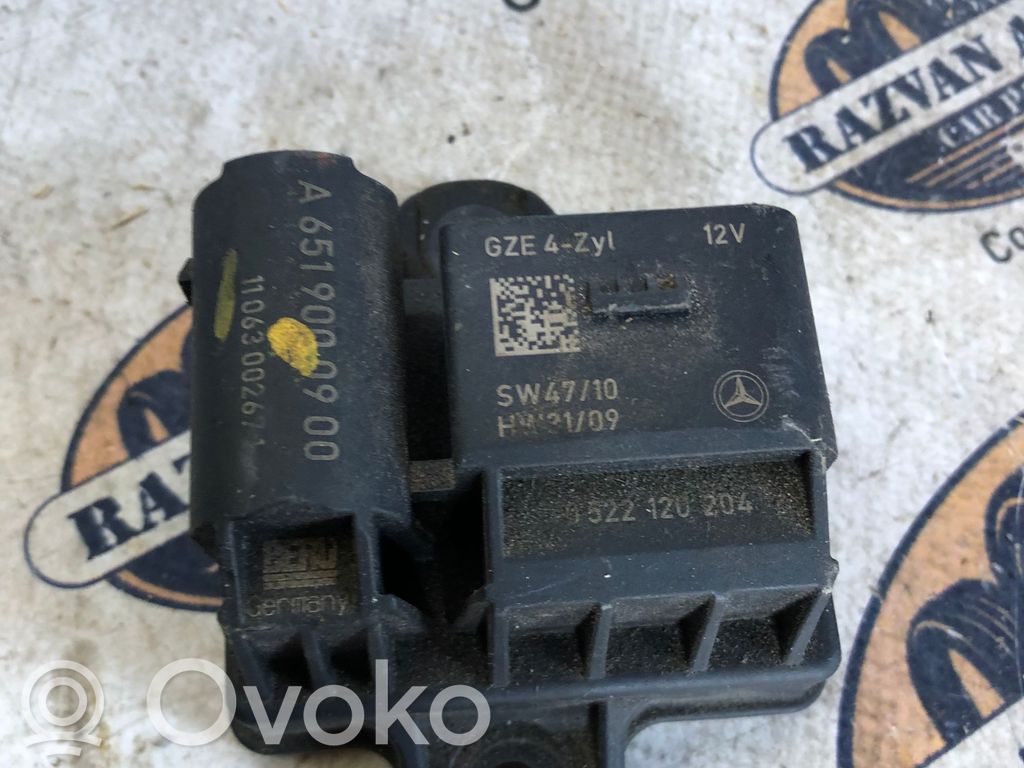 Mercedes-Benz C W204 Glow plug pre-heat relay 