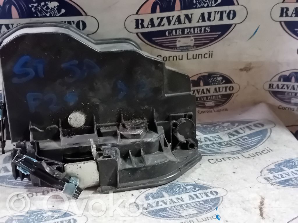 BMW iX3 G08 Zamek drzwi tylnych 