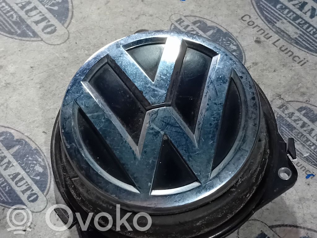 Volkswagen Golf VII Griff Taster Öffner Heckklappe Kofferraumdeckel 