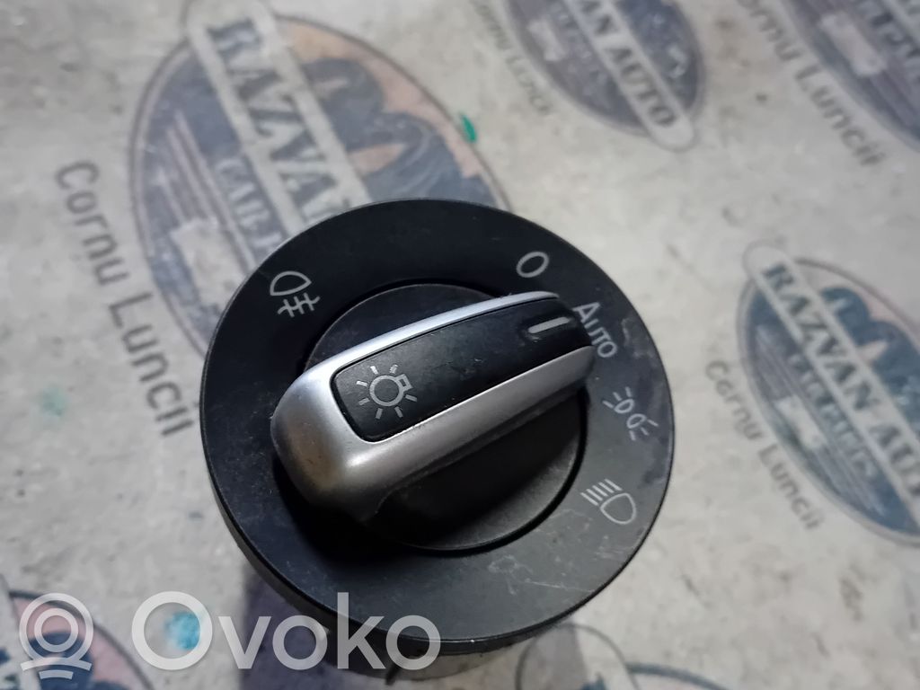 Volkswagen PASSAT B7 Comutator lumini 