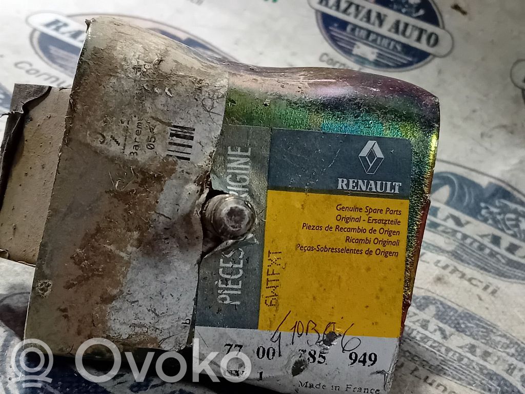 Renault Megane I Wspornik / Mocowanie silnika 