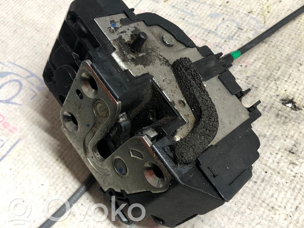 Nissan Qashqai Rear door lock 