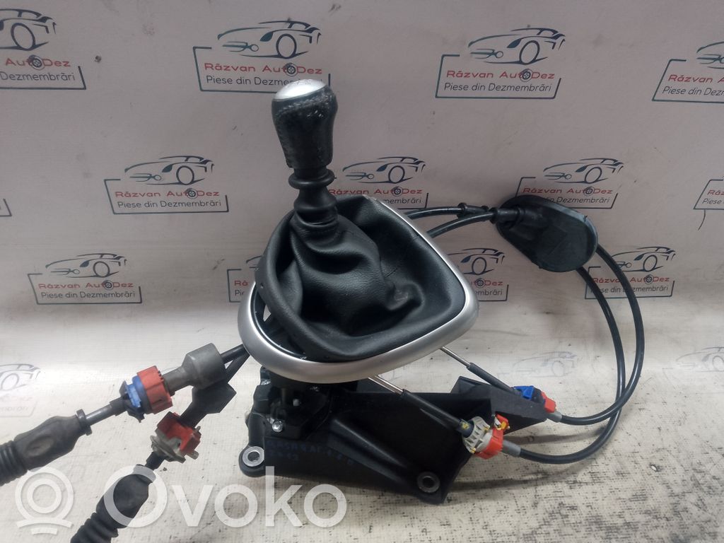 Nissan Qashqai Manetă schimbător viteze 