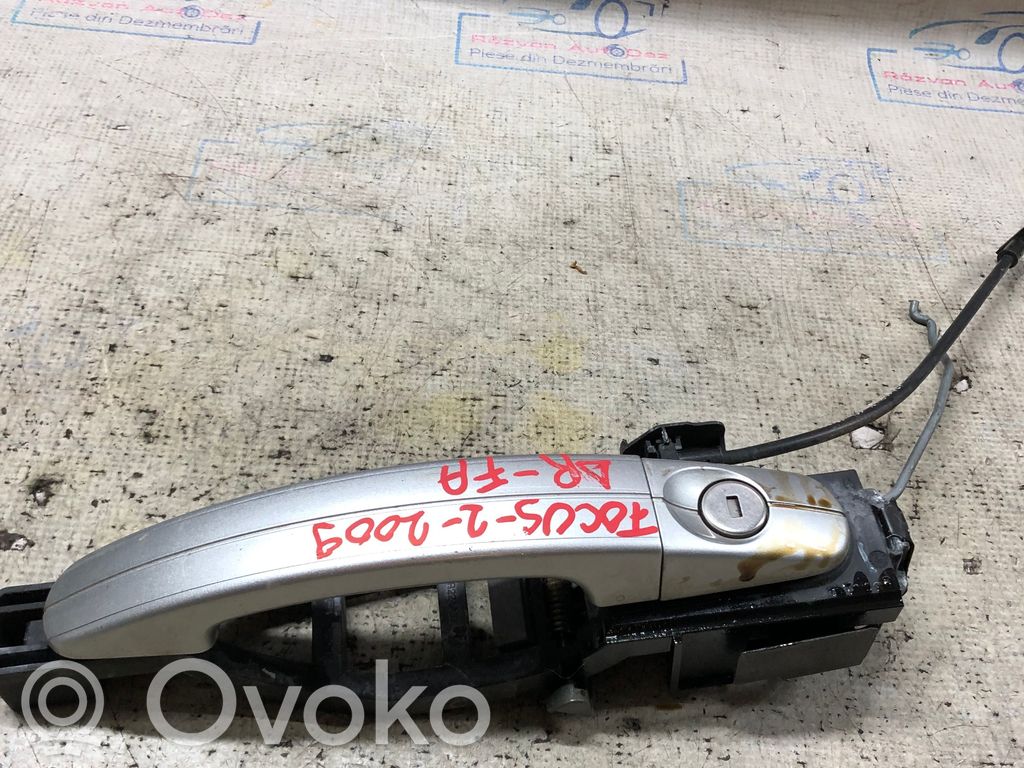 Ford Focus Klamka zewnętrzna drzwi przednich 