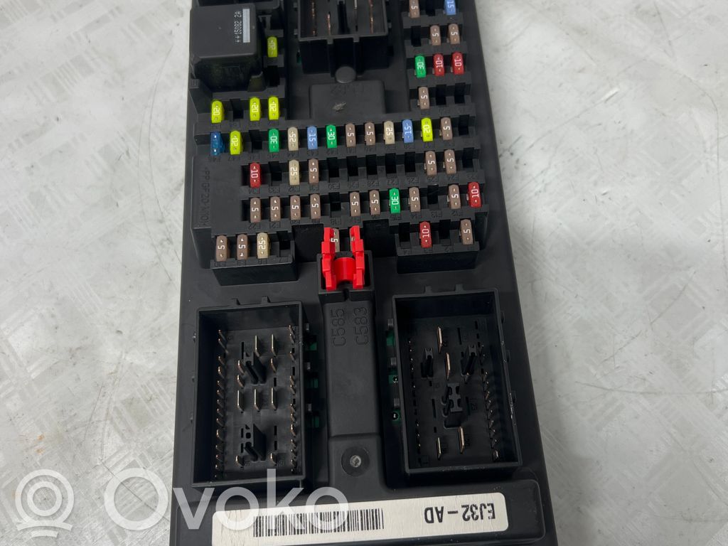 Módulo de fusible   EJ3214F041AD,EJ3214F041AD