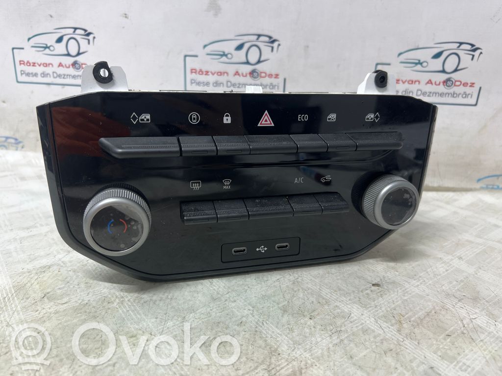 Dacia Spring Climate control unit 
