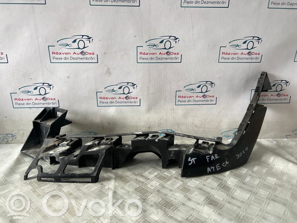 Seat Ateca Headlight/headlamp mounting bracket 
