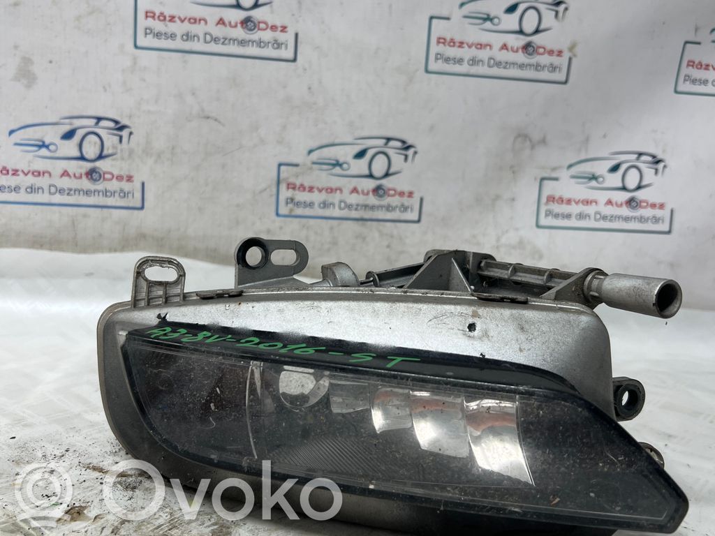 Feu antibrouillard avant   8V0941699C,8V0941699C