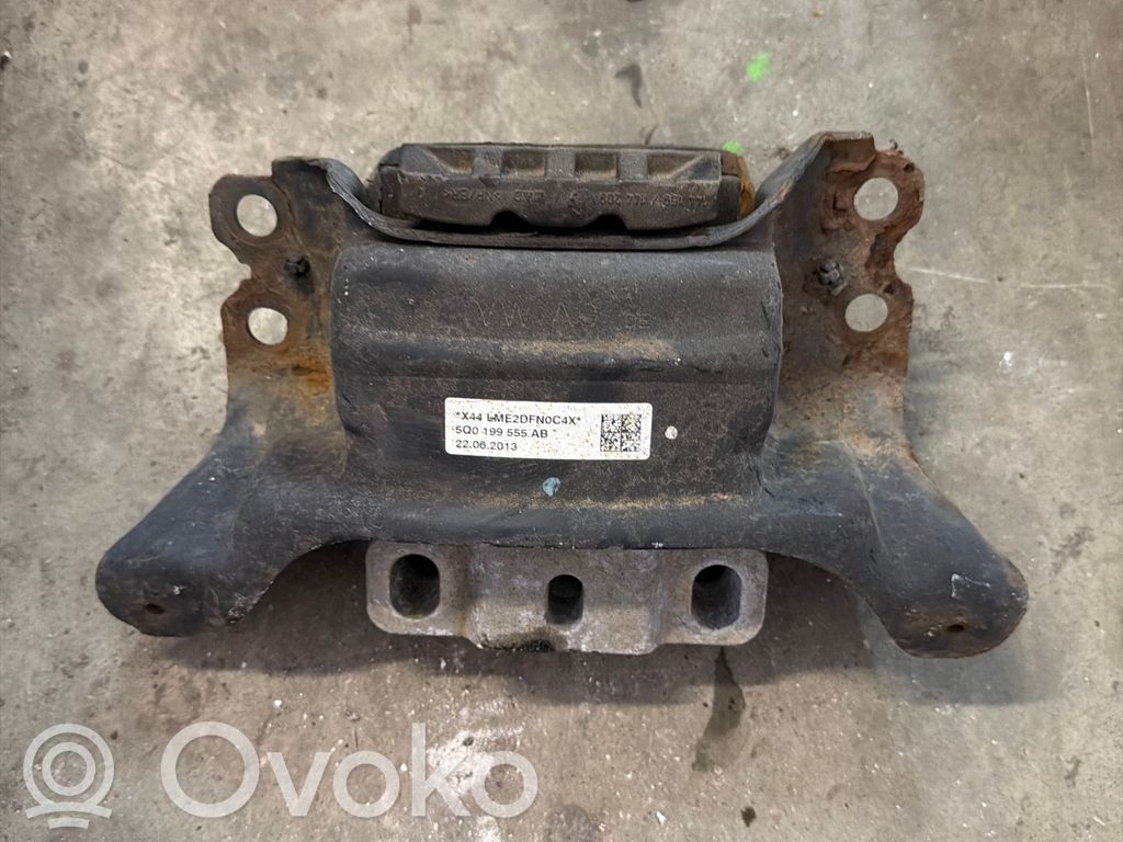 Volkswagen Golf VII Supporto di montaggio del motore