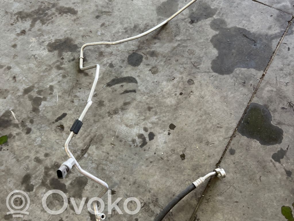 Audi Q3 8U Tubo flessibile aria condizionata (A/C)