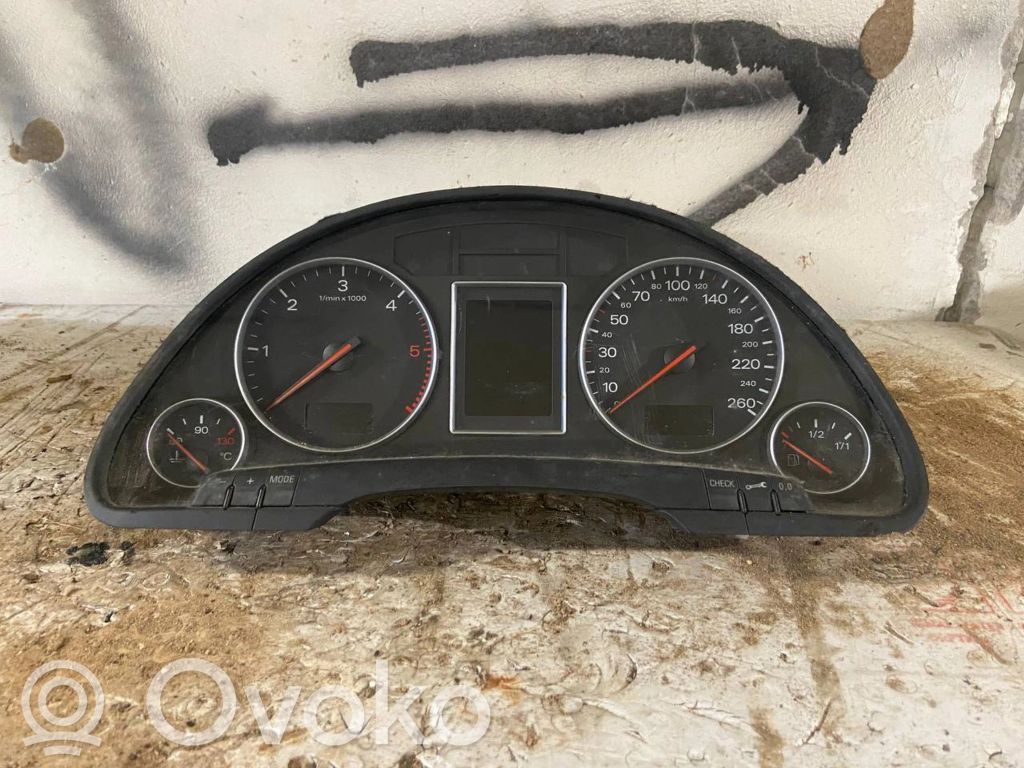 Audi A4 S4 B6 8E 8H Vitezometru (grup de instrumente) 