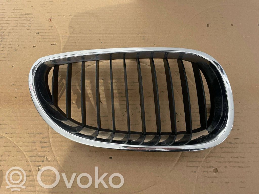 Front grill   51137065702,7065702
